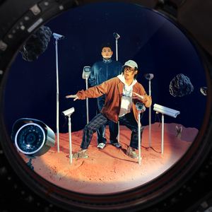 趴男朋友腿被脱裙打屁股视频
