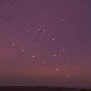 趴男朋友腿被脱裙打屁股视频
